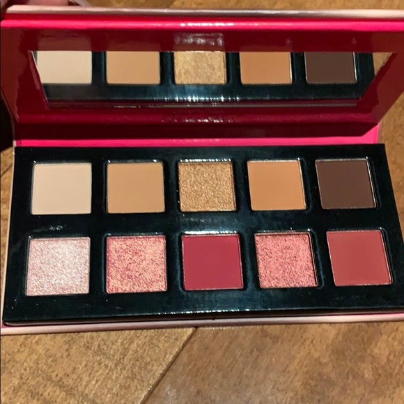 Berry Burst Violet Voss - Picture 3 of 3